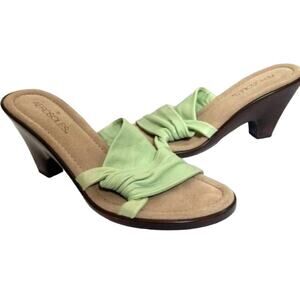 Light Green Aerosoles Sandals Casual Kitten Heal Size 7